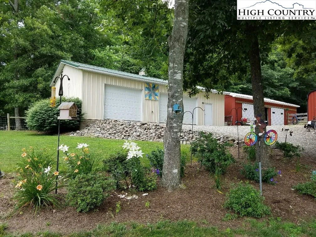 Image number 9 for the current listing
