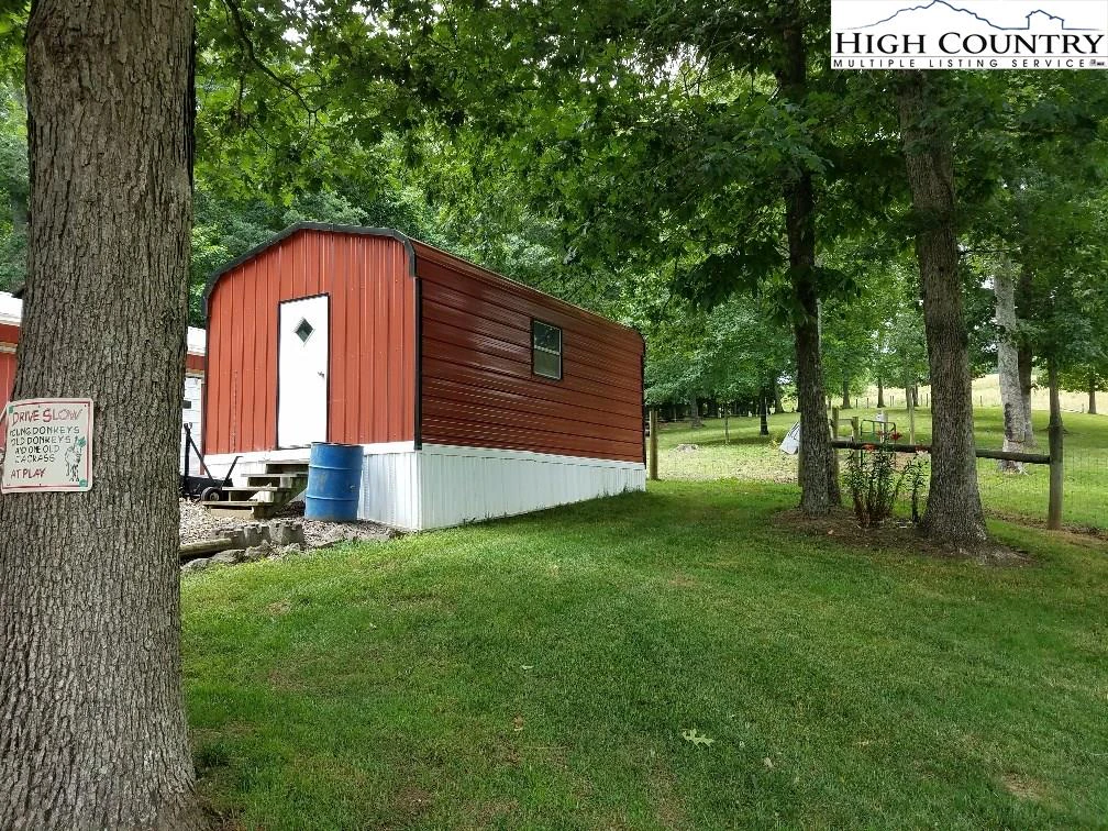 Image number 3 for the current listing