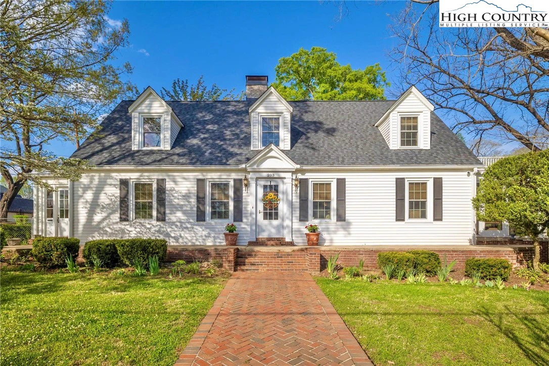Image number 12 for the current listing