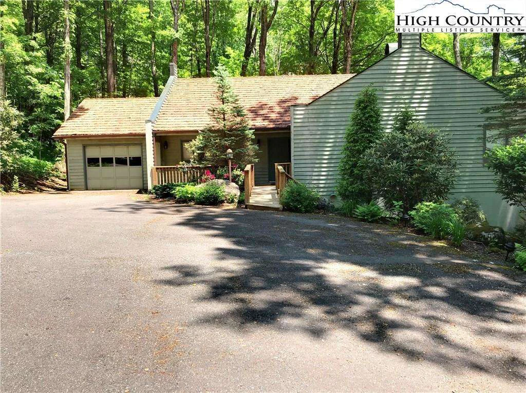 Image number 1 for the current listing