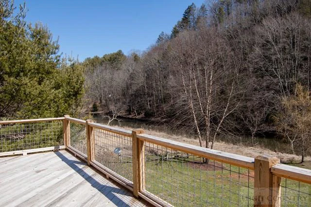 Image number 12 for the current listing