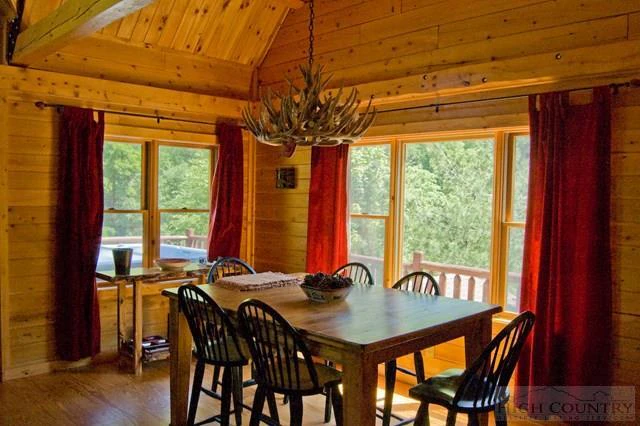 Image number 6 for the current listing