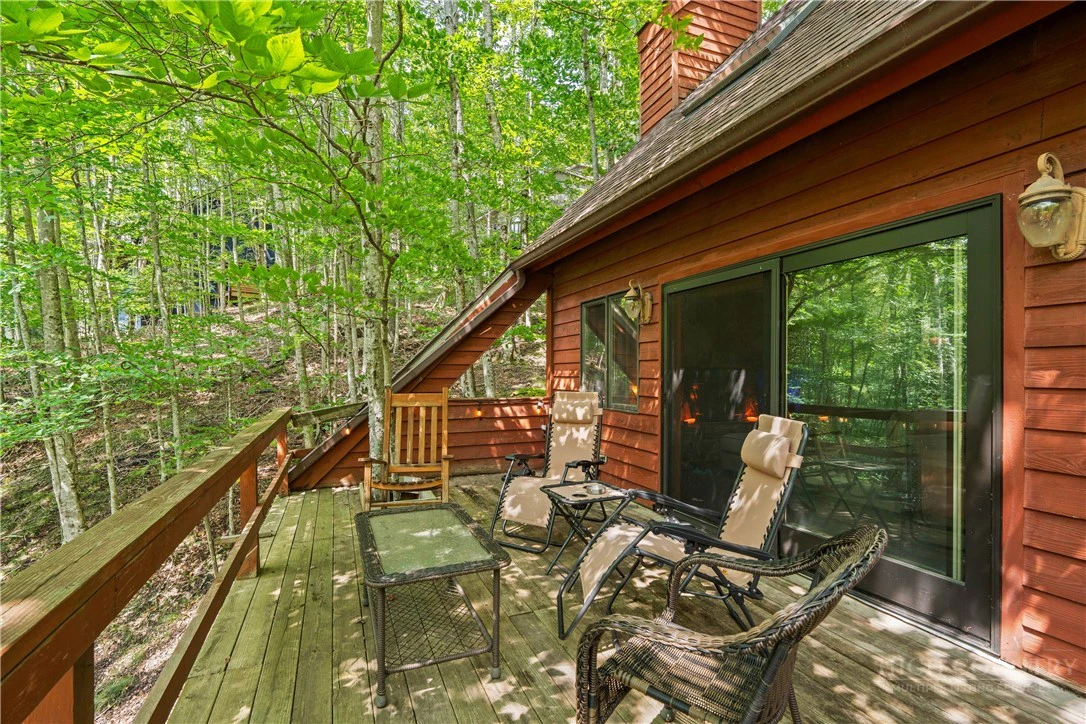 Image number 9 for the current listing
