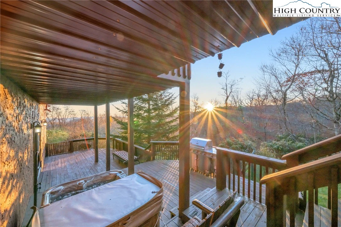 Image number 21 for the current listing