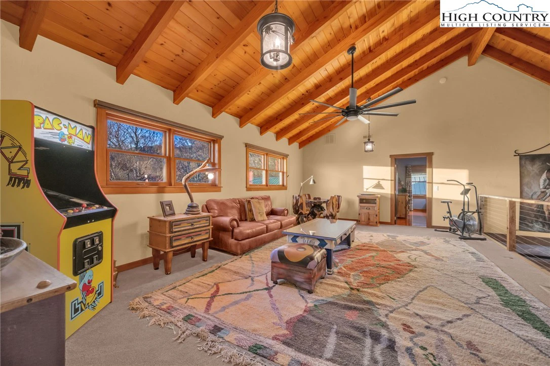 Image number 8 for the current listing