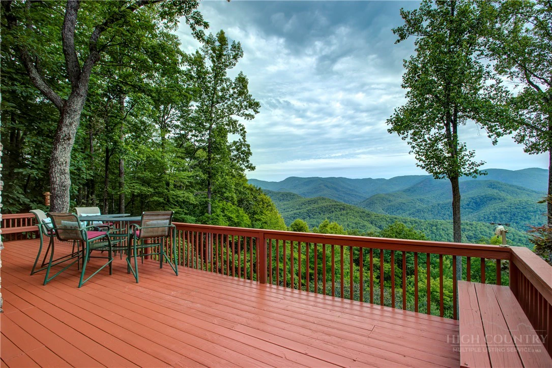 Image number 10 for the current listing