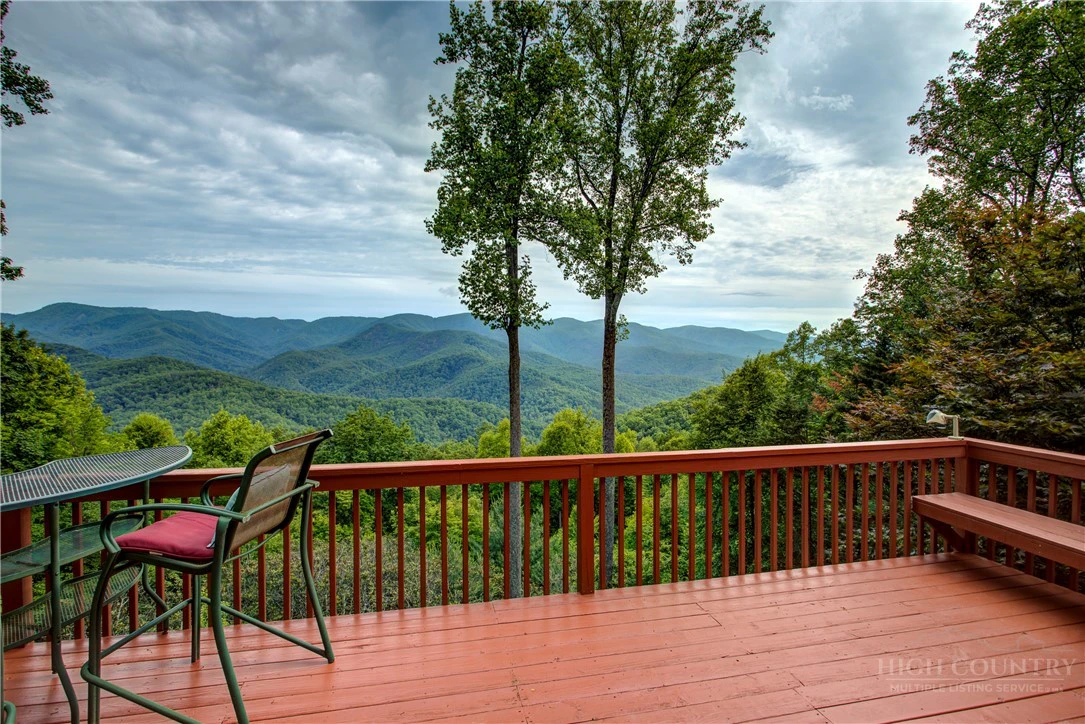 Image number 12 for the current listing