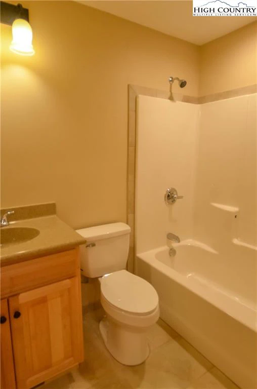 Image number 12 for the current listing