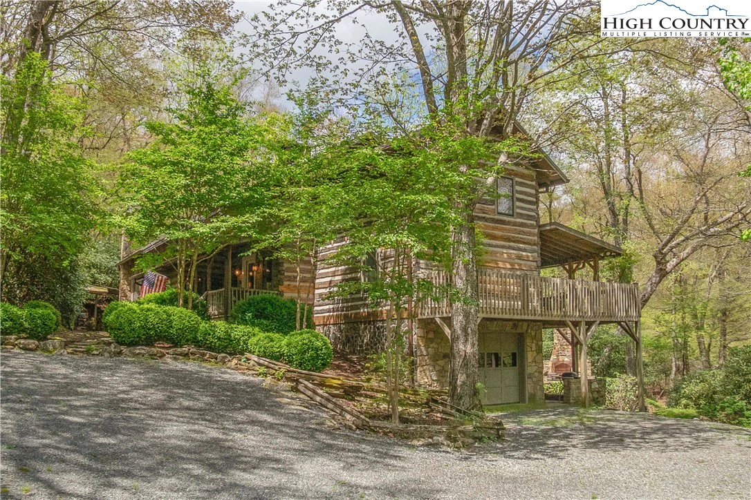 Image number 21 for the current listing