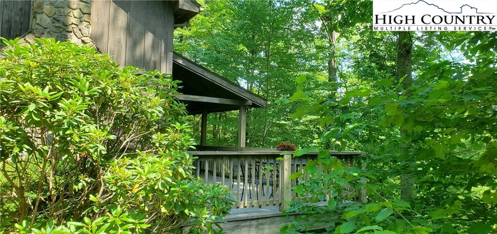 Image number 8 for the current listing