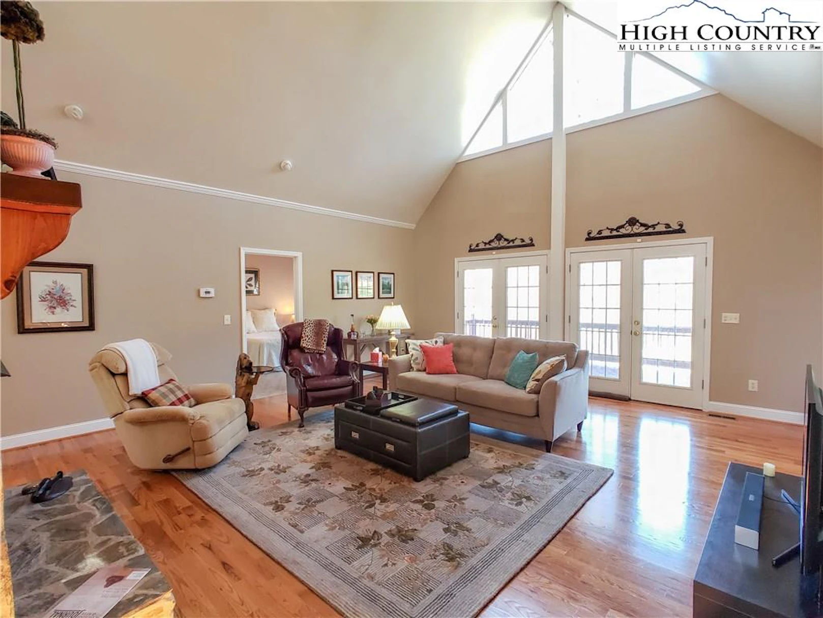 Image number 9 for the current listing