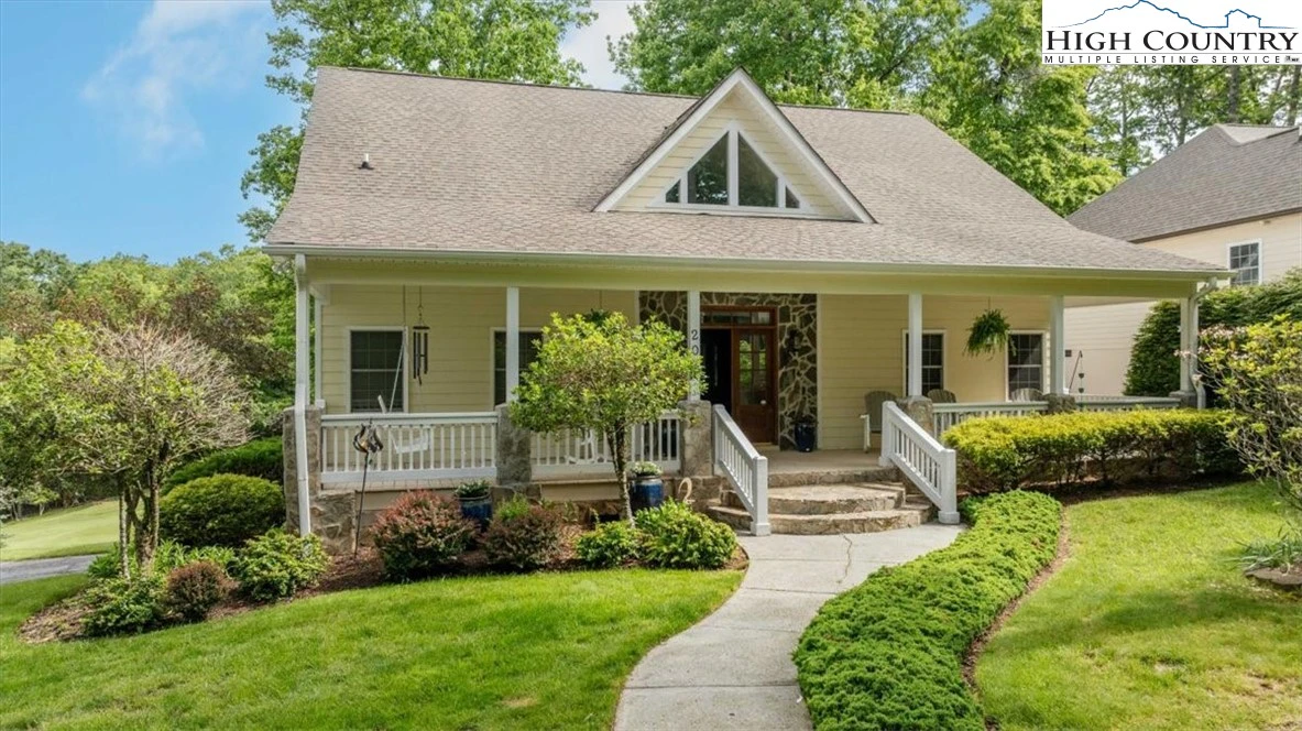 Image number 1 for the current listing