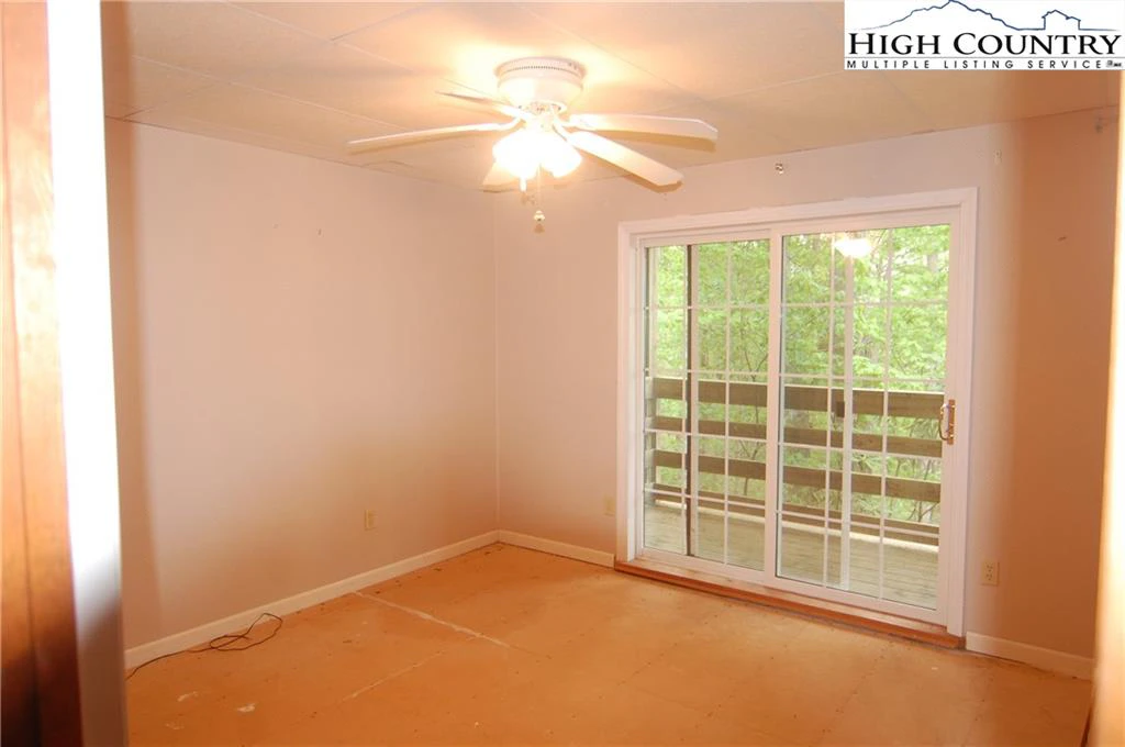 Image number 6 for the current listing