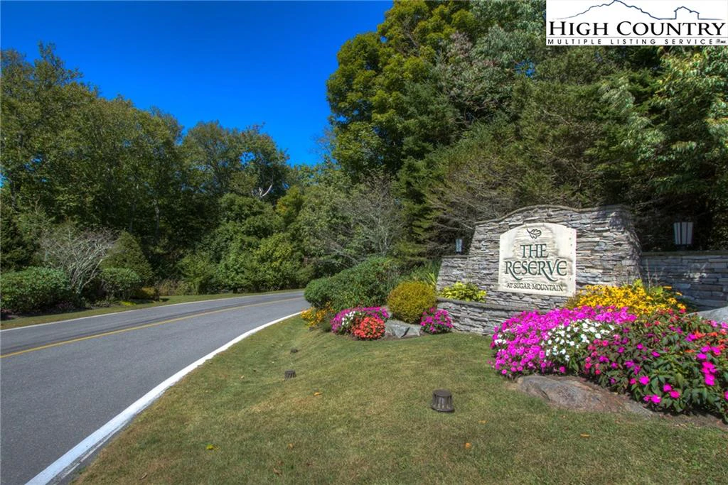 Image number 3 for the current listing