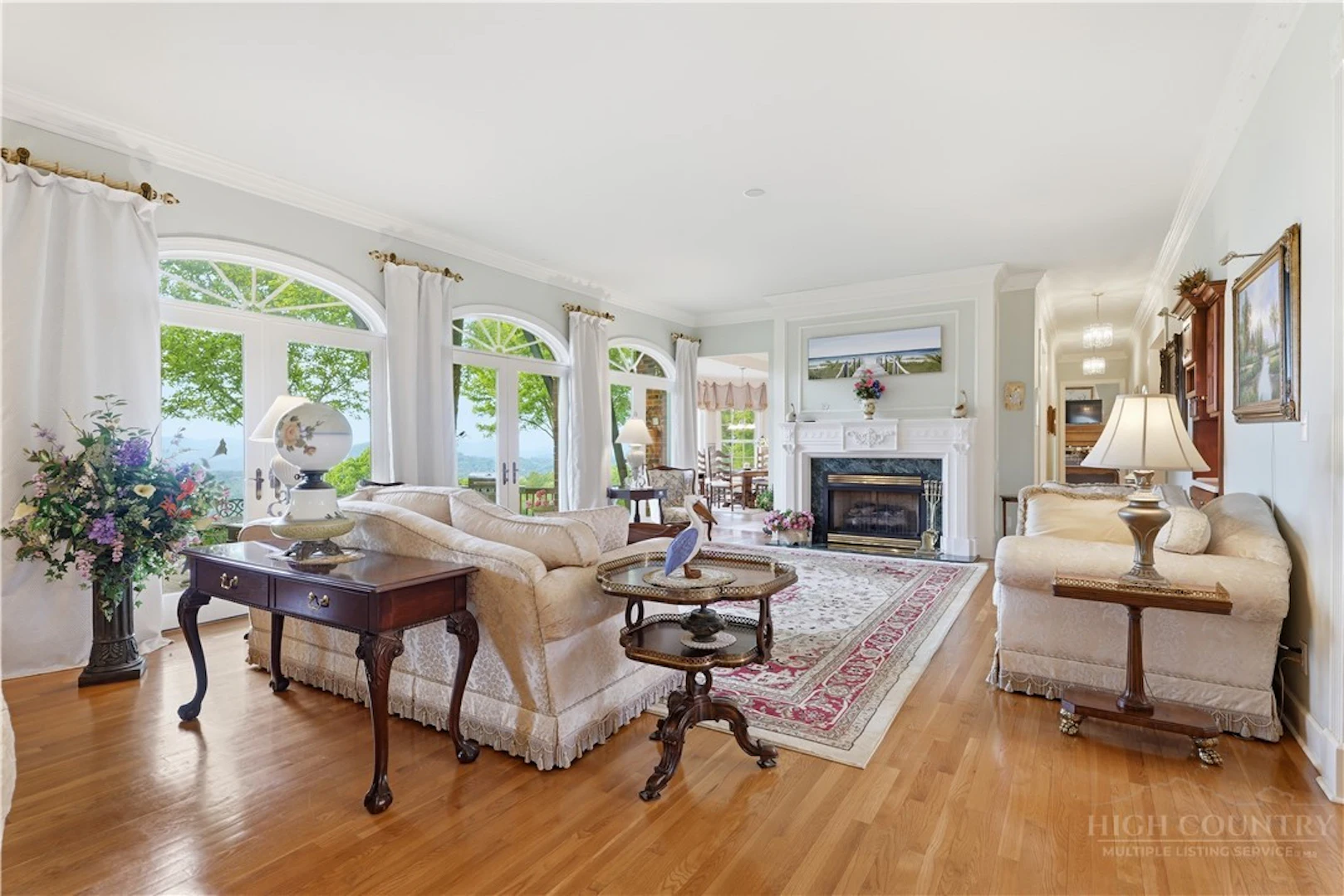 Image number 6 for the current listing