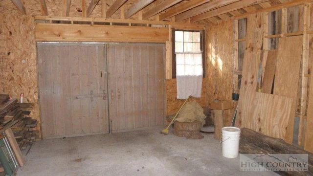 Image number 5 for the current listing