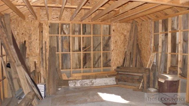 Image number 6 for the current listing