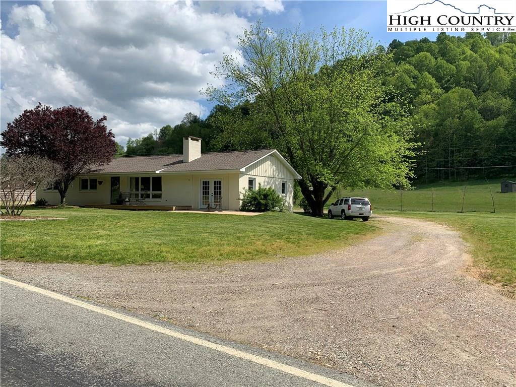 Image number 3 for the current listing