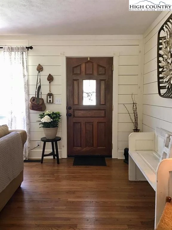 Image number 7 for the current listing