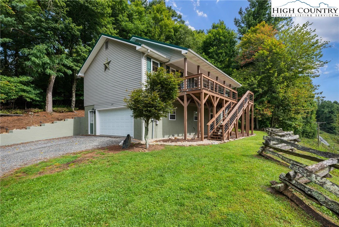Image number 1 for the current listing