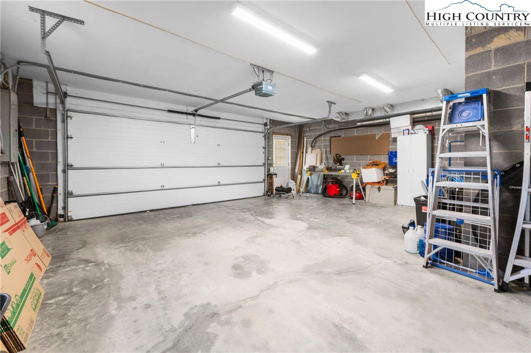 Image number 10 for the current listing