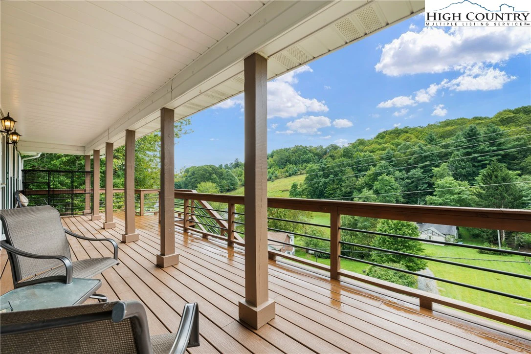 Image number 2 for the current listing