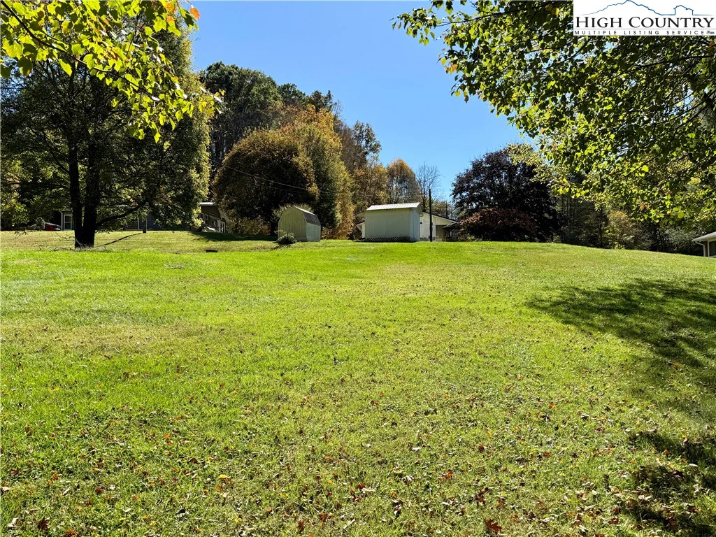 Image number 5 for the current listing