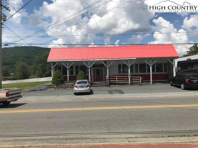 Image number 3 for the current listing