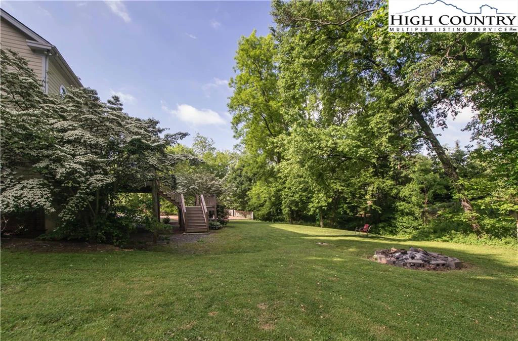 Image number 16 for the current listing