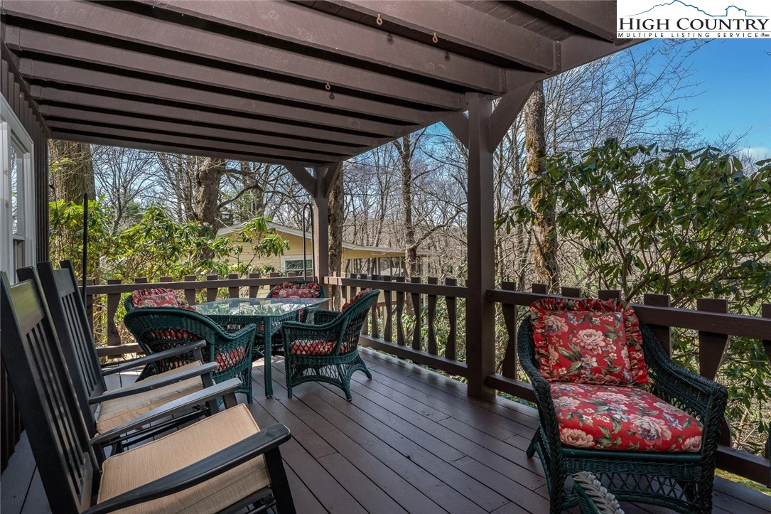 Image number 11 for the current listing