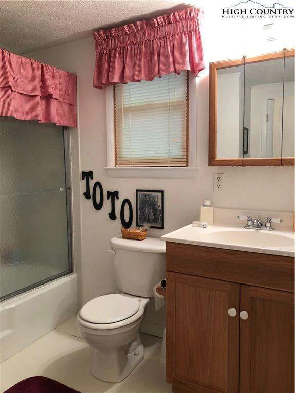 Image number 6 for the current listing