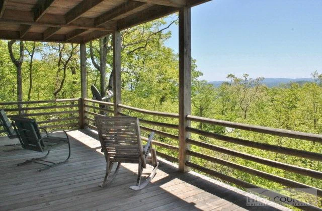 Image number 12 for the current listing