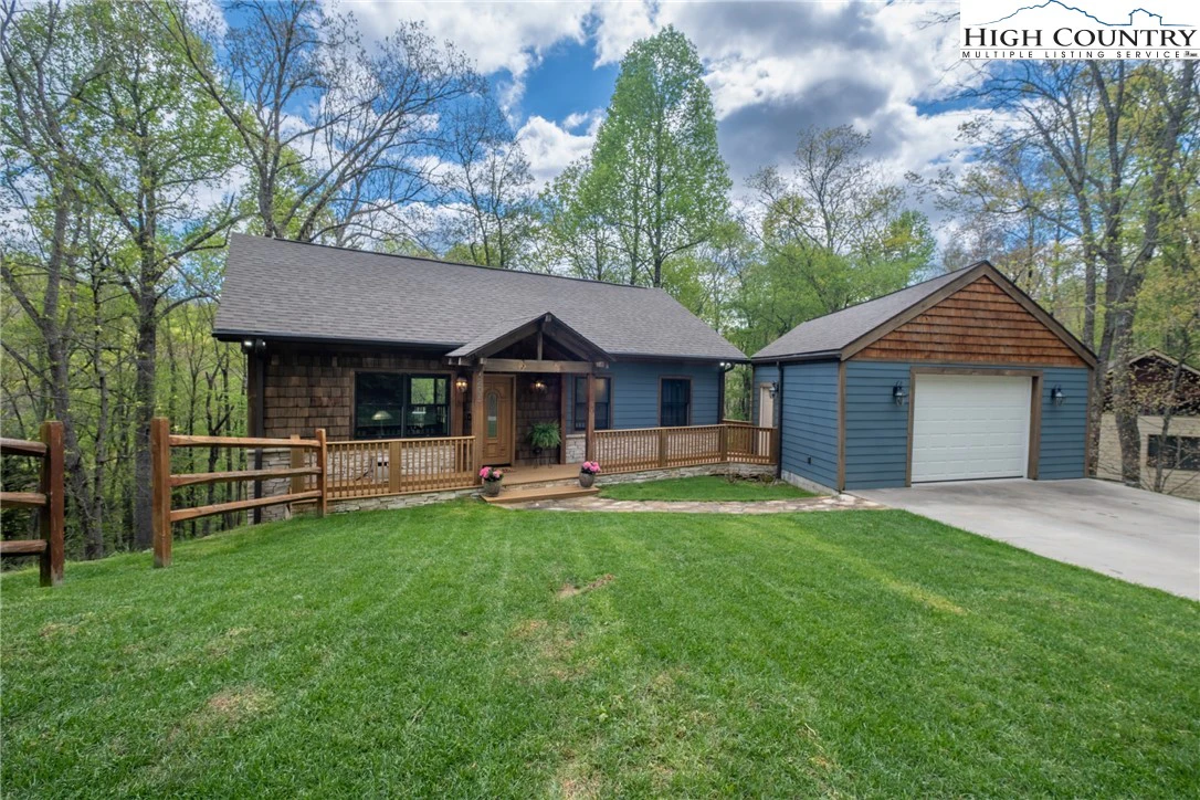 Image number 1 for the current listing