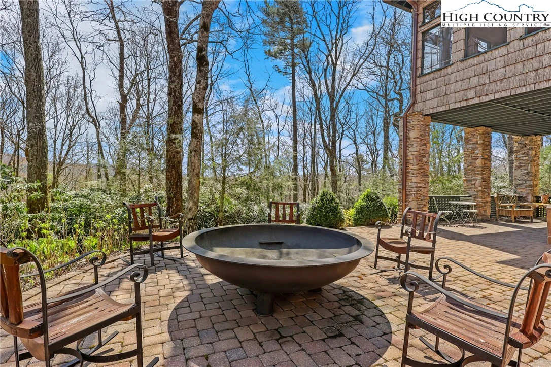 Image number 20 for the current listing