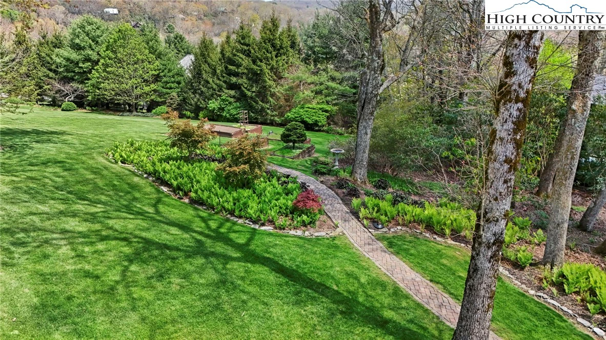 Image number 21 for the current listing