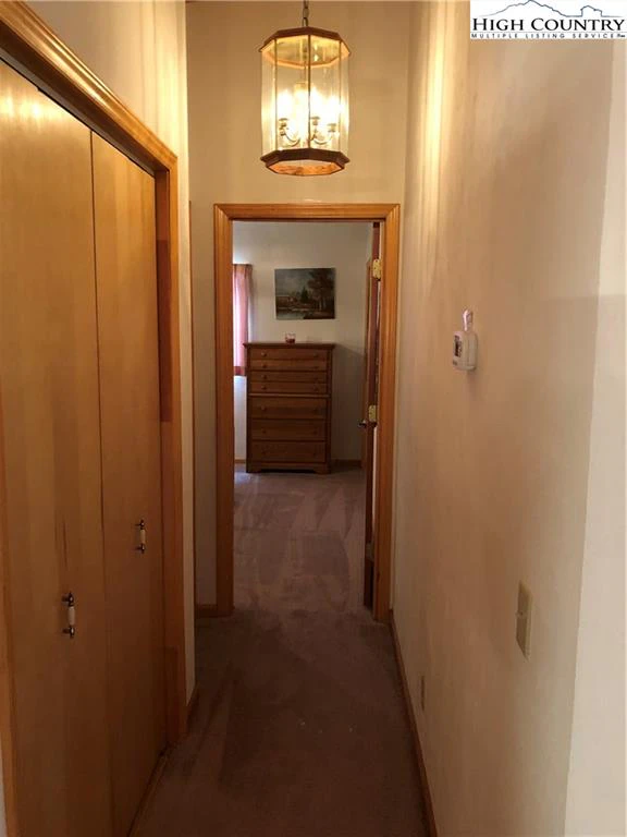 Image number 16 for the current listing