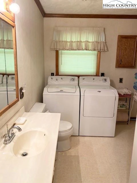 Image number 11 for the current listing