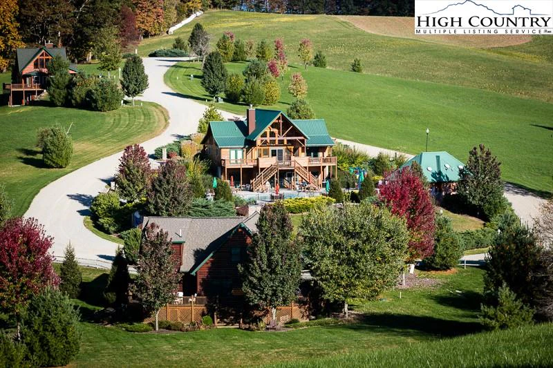 Image number 1 for the current listing