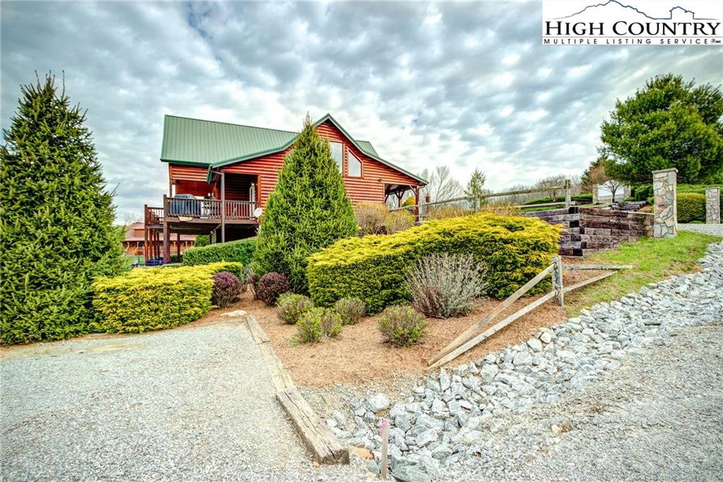 Image number 31 for the current listing