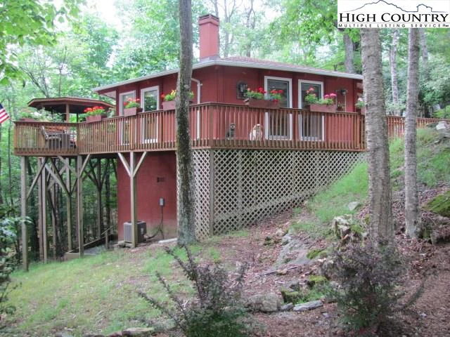 Image number 1 for the current listing