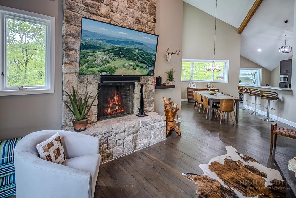 Image number 6 for the current listing