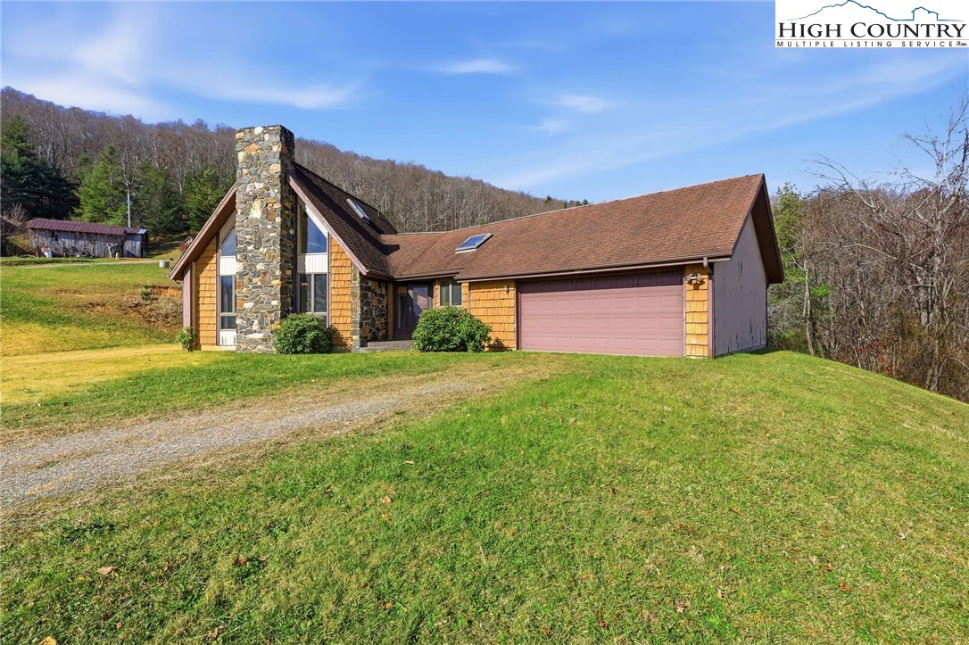 Image number 1 for the current listing