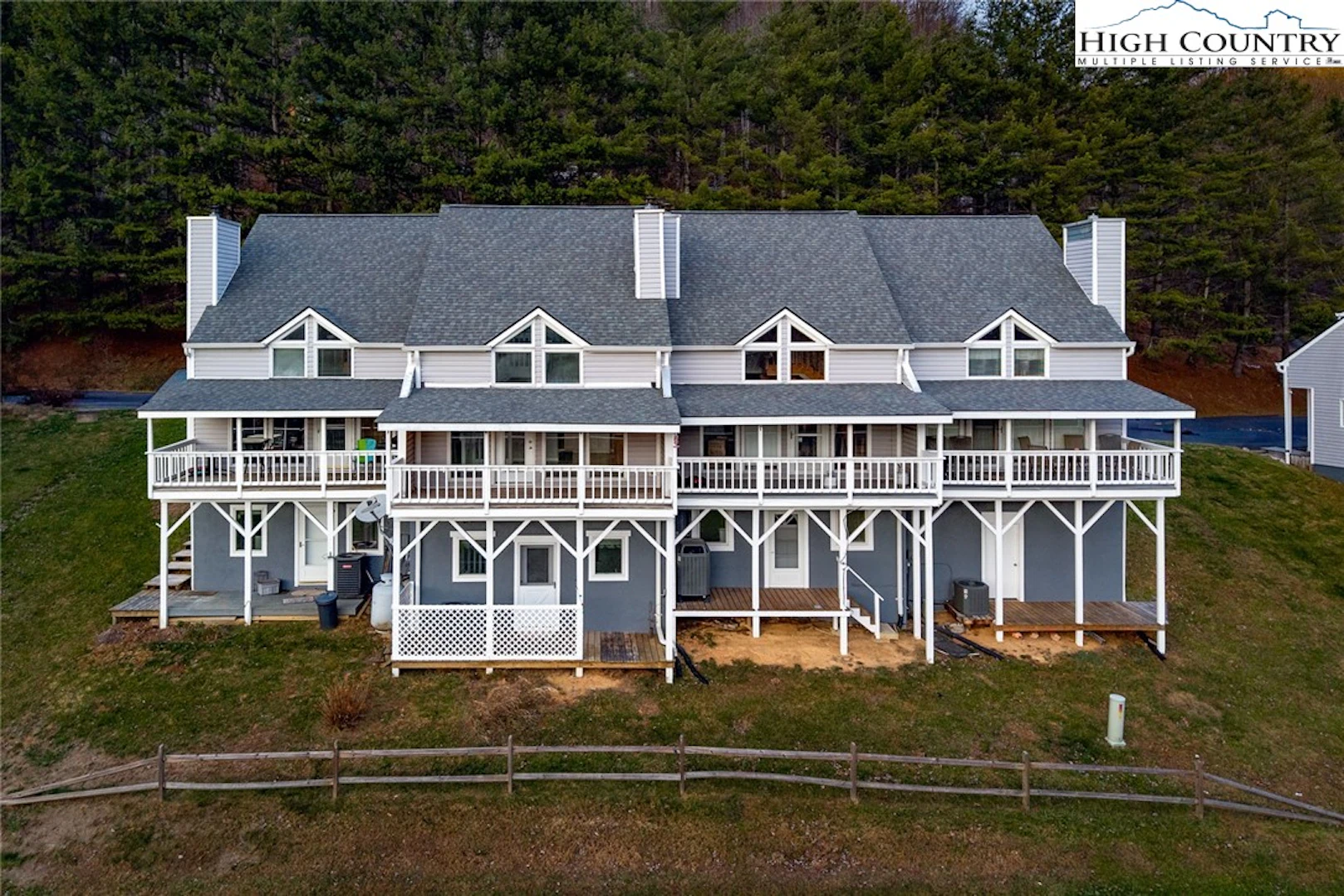 Image number 1 for the current listing
