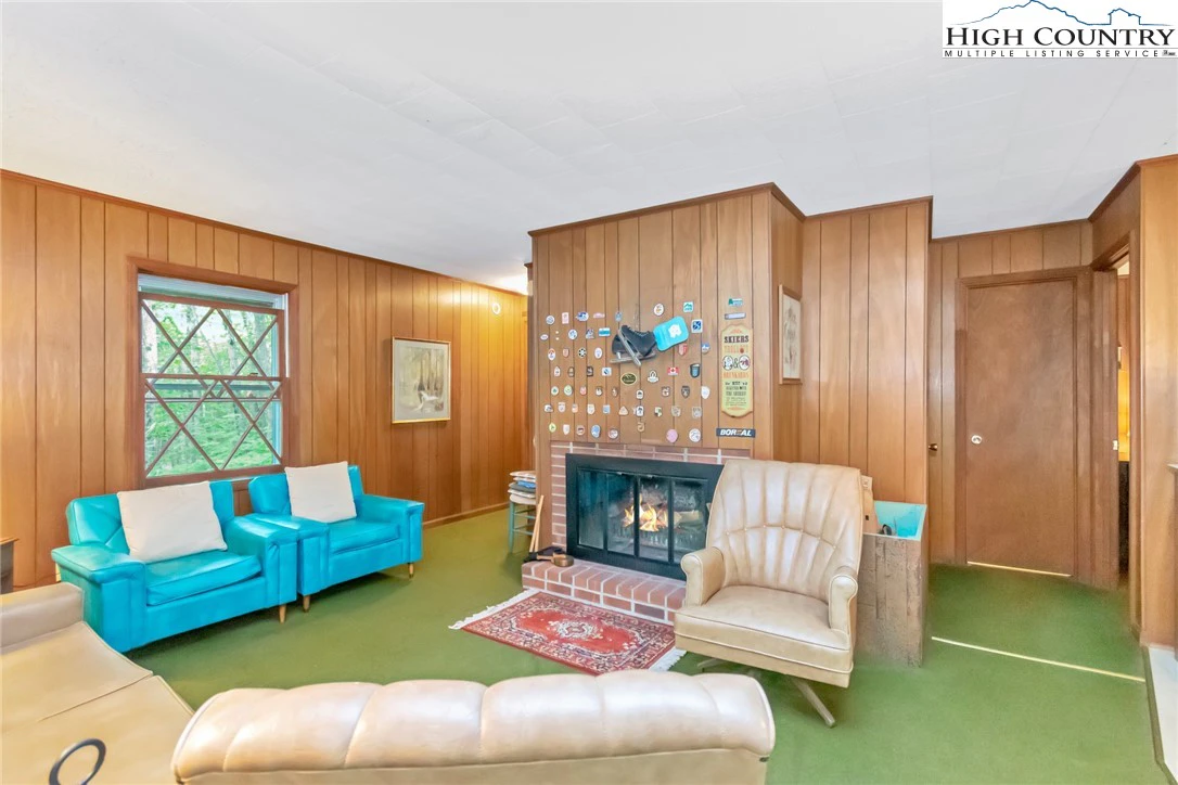 Image number 20 for the current listing