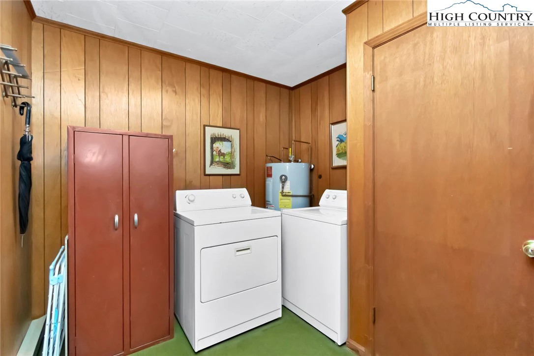 Image number 9 for the current listing
