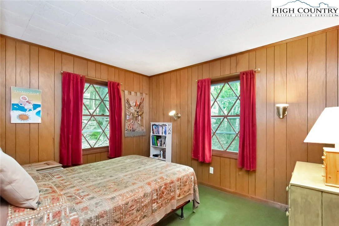 Image number 5 for the current listing