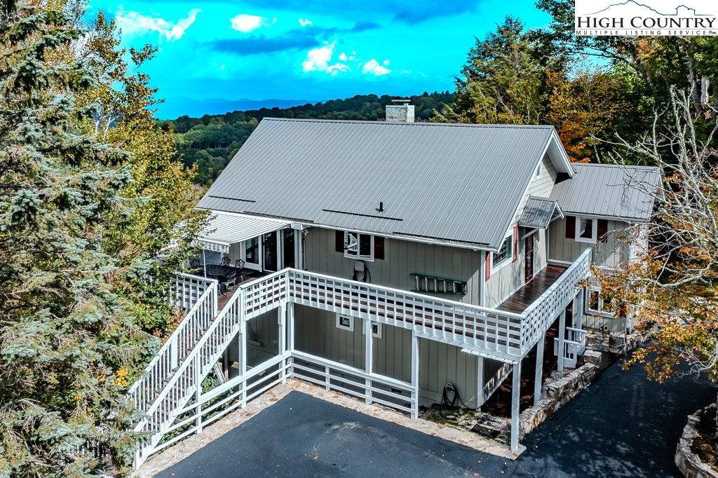 Image number 18 for the current listing