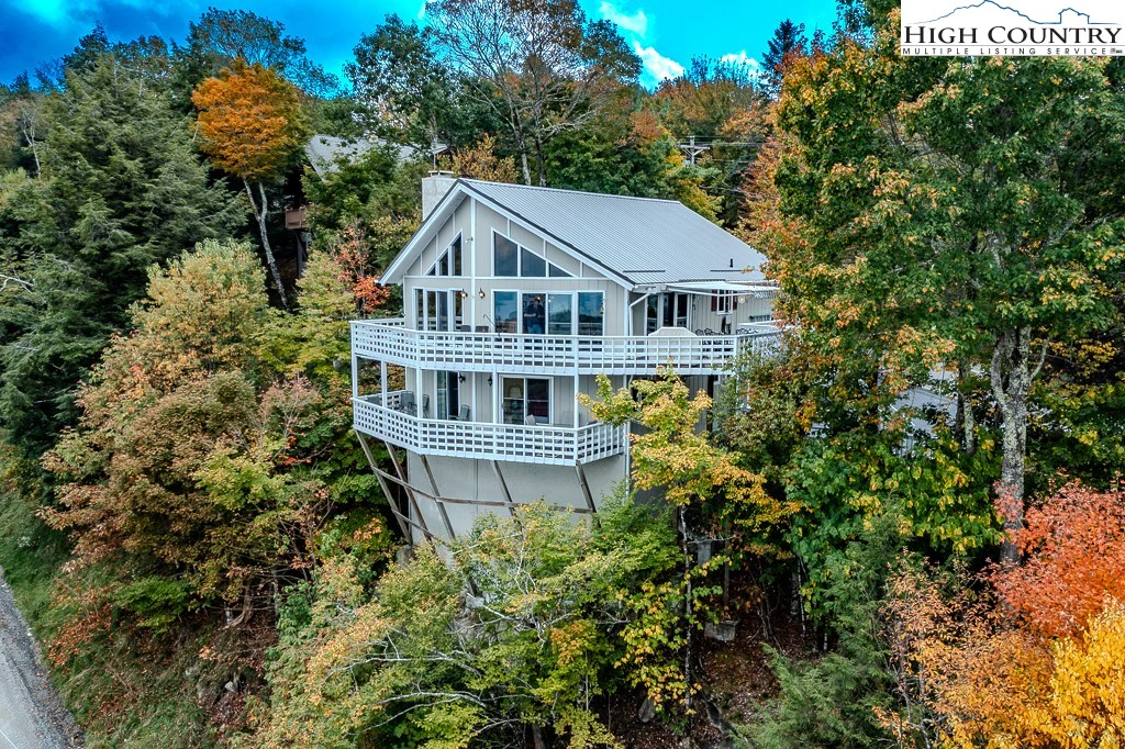 Image number 19 for the current listing