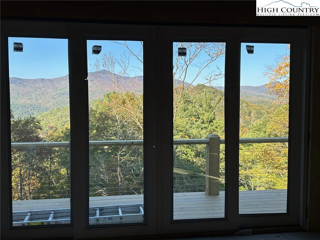 Image number 6 for the current listing