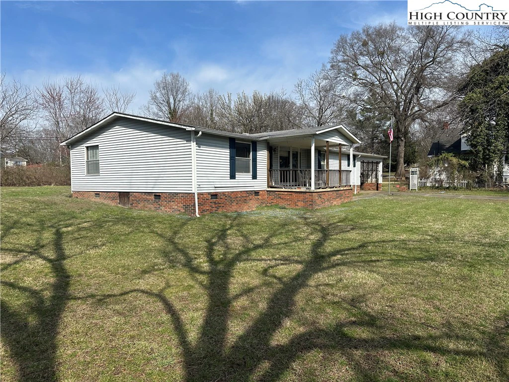 Image number 4 for the current listing